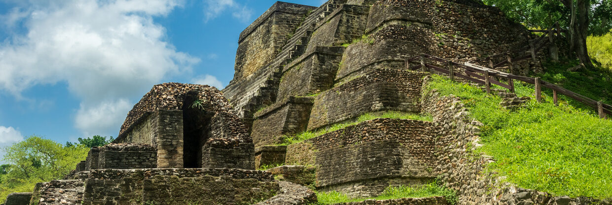 Středoamerické Belize z německých letišť s Air Canada