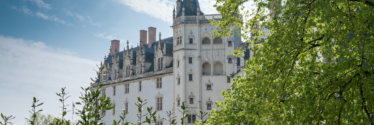 Západní Francie: zpáteční letenky z Prahy do Nantes