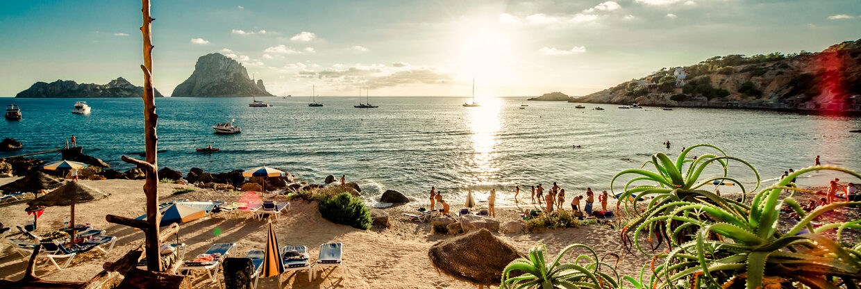 Last minute zájezd na Ibizu z Prahy – 3* hotel s all inclusive