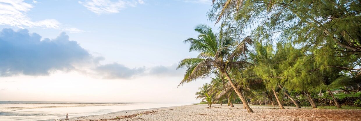 Africká Keňa: zpáteční letenky z Vídně do Mombasy