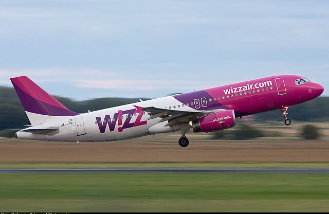 Wizz Air výrazně škrtá v zimní letovém řádu z ČR